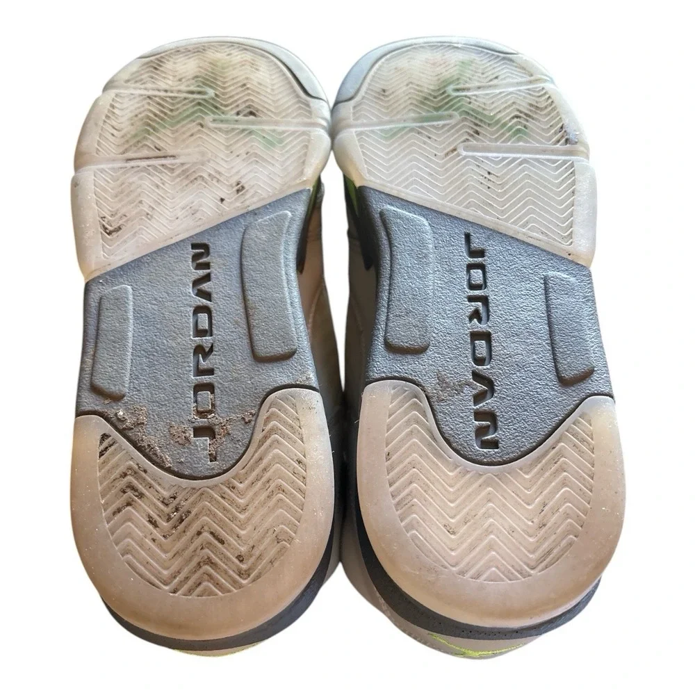 Nike Air Jordan 5 Retro‎ Green Bean Size 6.5Y Silver Grey Green